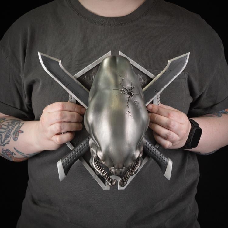 Halo Legendary Icon Sculpture Grunt Edition Wall Mount Gallery Image 9