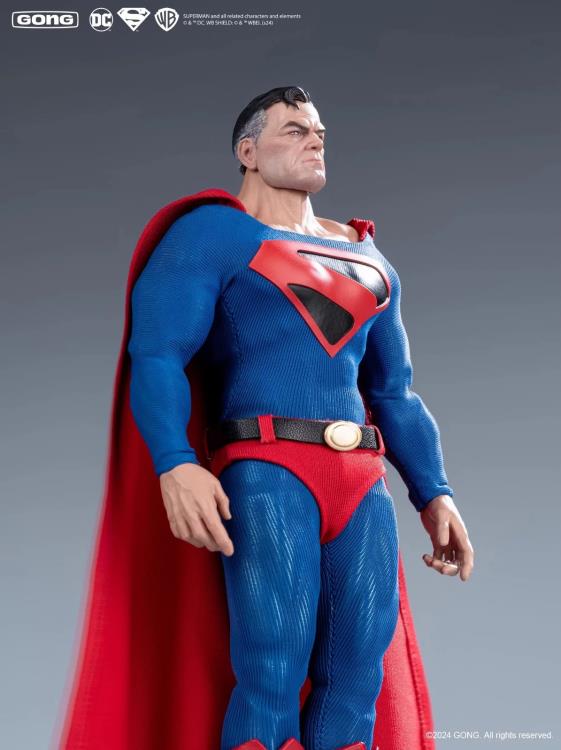 Kingdom Come Superman 1/12 Scale Action Figure Gallery Image 5