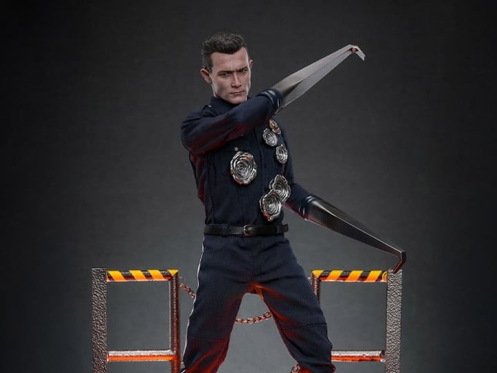 Terminator 2: Judgment Day MMS774 T-1000 (2.0) 1/6th Scale Collectible Figure Gallery Image 1