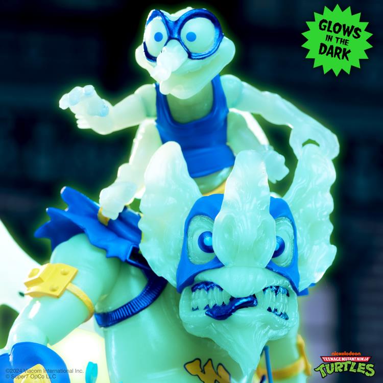 Teenage Mutant Ninja Turtles ULTIMATES! Wingnut & Screwloose (Glow) Action Figure Set Gallery Image 5