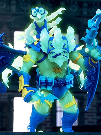 Teenage Mutant Ninja Turtles ULTIMATES! Wingnut & Screwloose (Glow) Action Figure Set Gallery Image 2