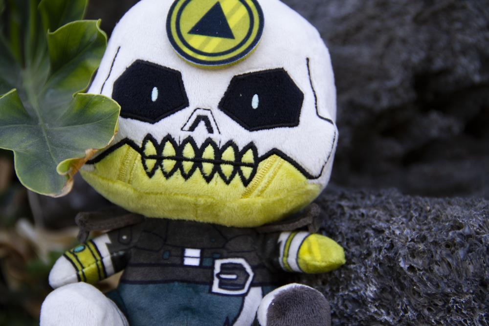 Sea of Thieves Stubbins Gold Hoarder Plush Gallery Image 6