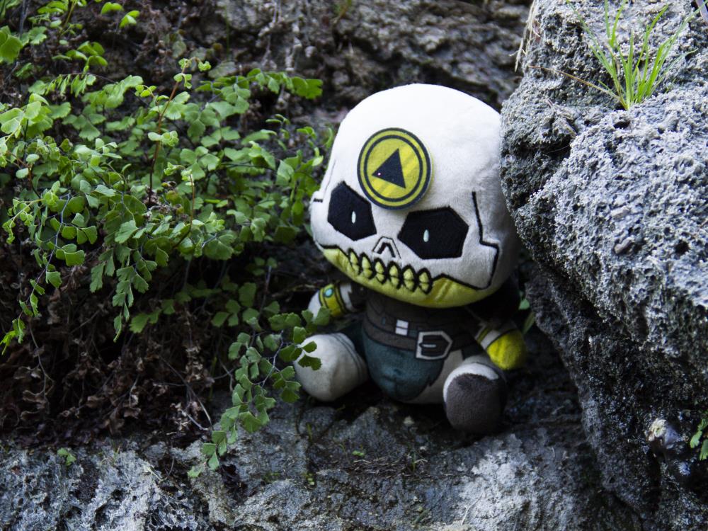 Sea of Thieves Stubbins Gold Hoarder Plush Gallery Image 4