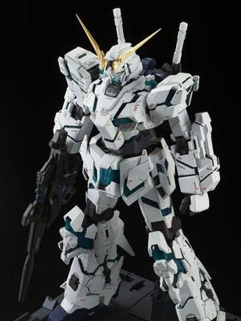 Mobile Suit Gundam Unicorn PG RX-0 Unicorn Gundam (Final Battle) Exclusive 1/60 Scale Model Kit Gallery Image 2