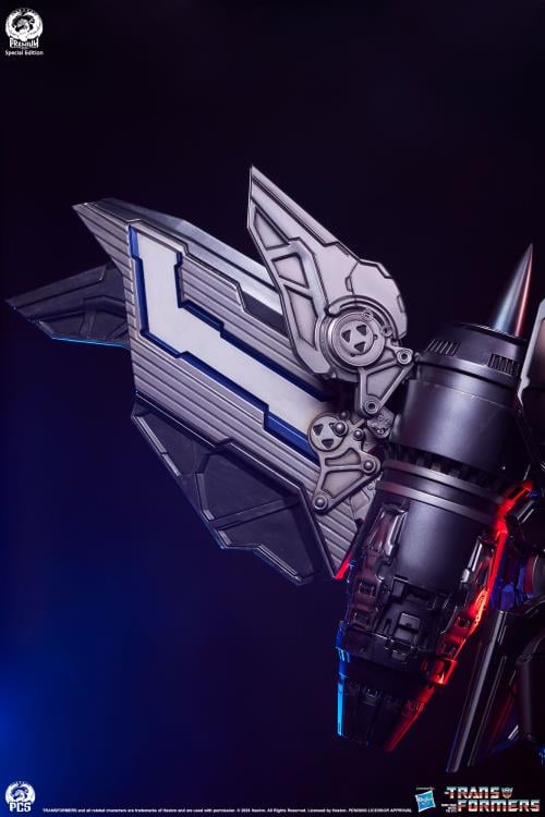 Transformers Museum Scale Optimus Prime (Jet Convoy Edition) Limited Edition Statue Gallery Image 20