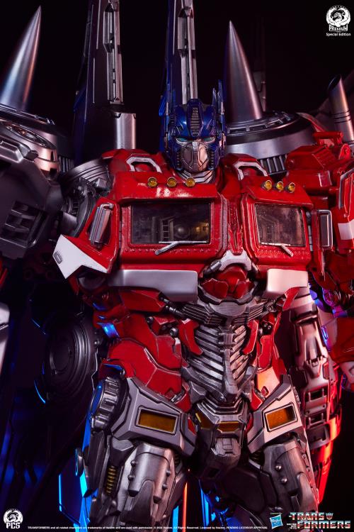 Transformers Museum Scale Optimus Prime (Jet Convoy Edition) Limited Edition Statue Gallery Image 35
