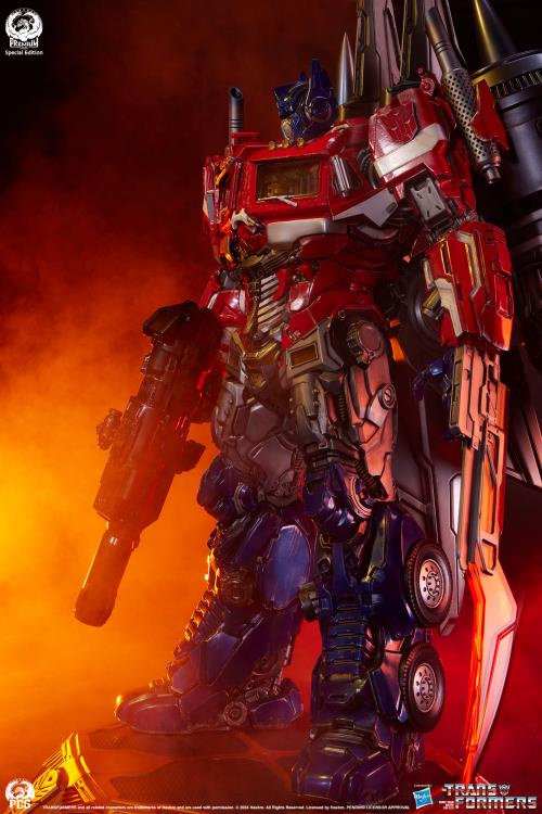 Transformers Museum Scale Optimus Prime (Jet Convoy Edition) Limited Edition Statue Gallery Image 7
