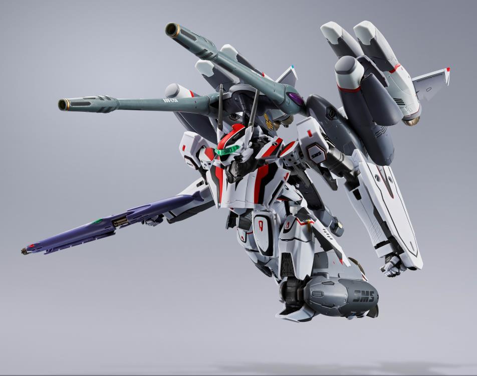 Macross Frontier: The False Songstress DX Chogokin VF-25F Tornado Messiah Valkyrie (Alto Saotome Machine Revival Ver.) Gallery Image 8