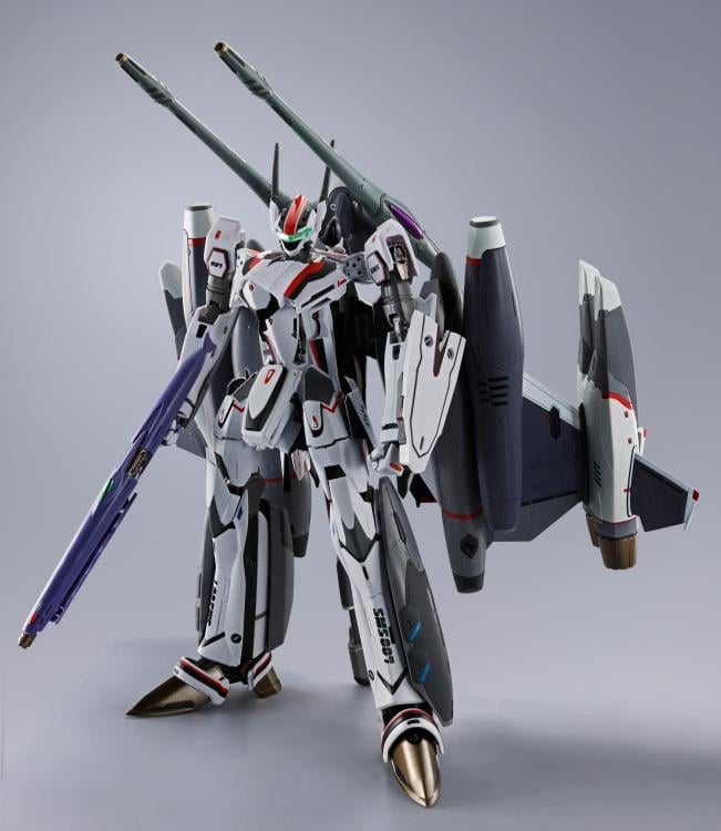 Macross Frontier: The False Songstress DX Chogokin VF-25F Tornado Messiah Valkyrie (Alto Saotome Machine Revival Ver.) Gallery Image 3