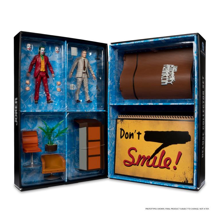 Joker DC Multiverse Deluxe Collector Set Gallery Image 22
