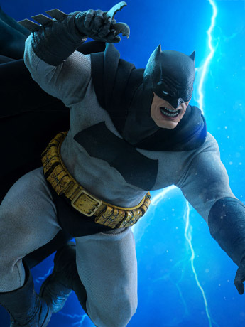 Batman: The Dark Knight Returns CMS024 Batman 1/6th Scale Collectible Figure Gallery Image 2
