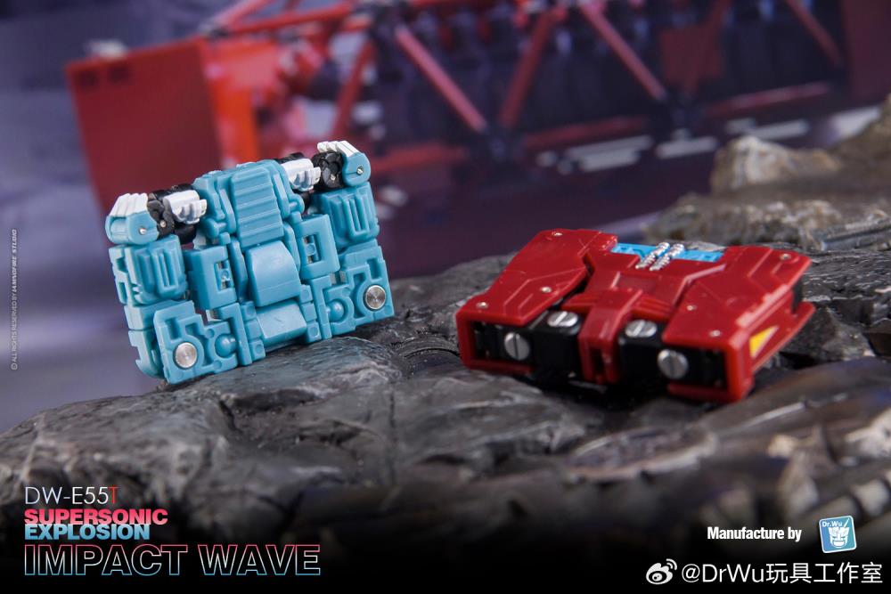 DW-E55T Impact Wave (Supersonic & Explosion) Figure Set Gallery Image 11