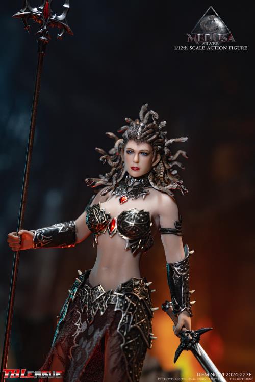 Medusa (Silver Human Form) 1/12 Scale Action Figure Gallery Image 8