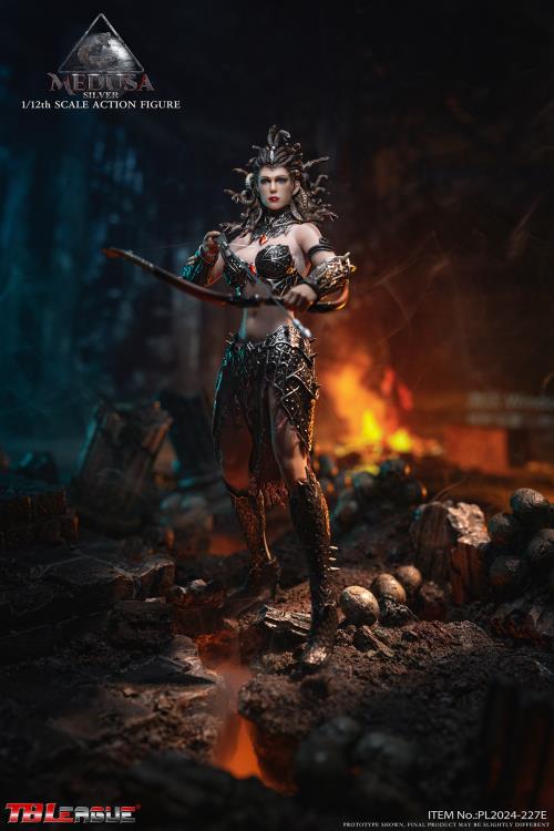 Medusa (Silver Human Form) 1/12 Scale Action Figure Gallery Image 6