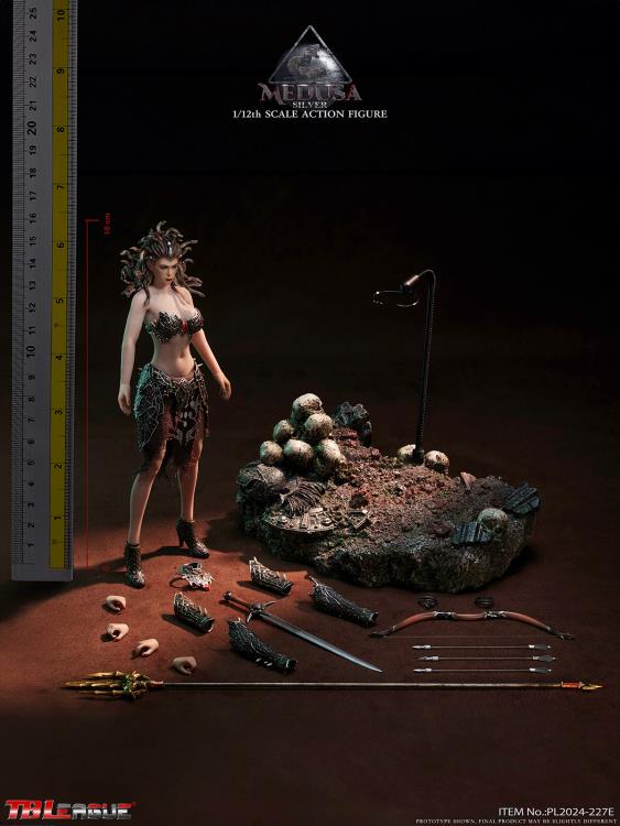 Medusa (Silver Human Form) 1/12 Scale Action Figure Gallery Image 11