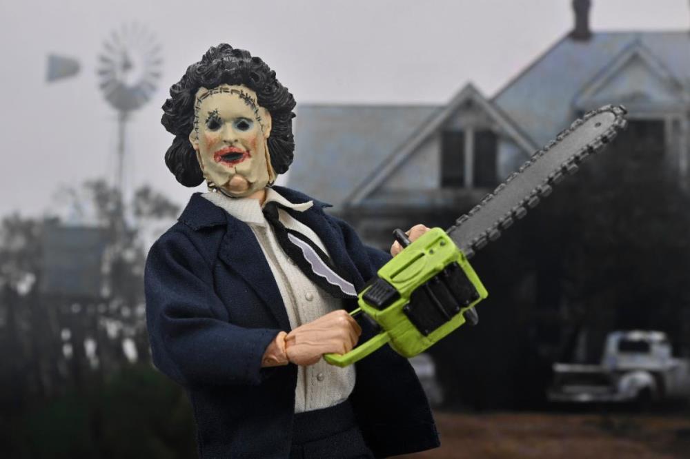 The Texas Chainsaw Massacre 50th Anniversary Leatherface (Pretty Woman) Clothed Action Figure Gallery Image 6