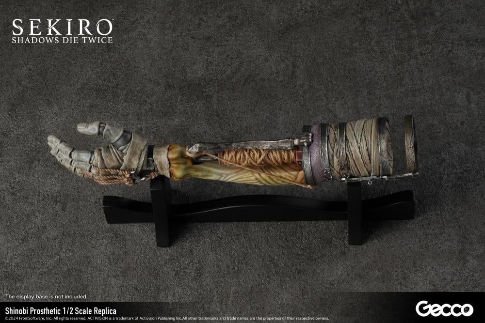 Sekiro: Shadows Die Twice Shinobi Prosthetic 1/2 Scale Replica Gallery Image 10