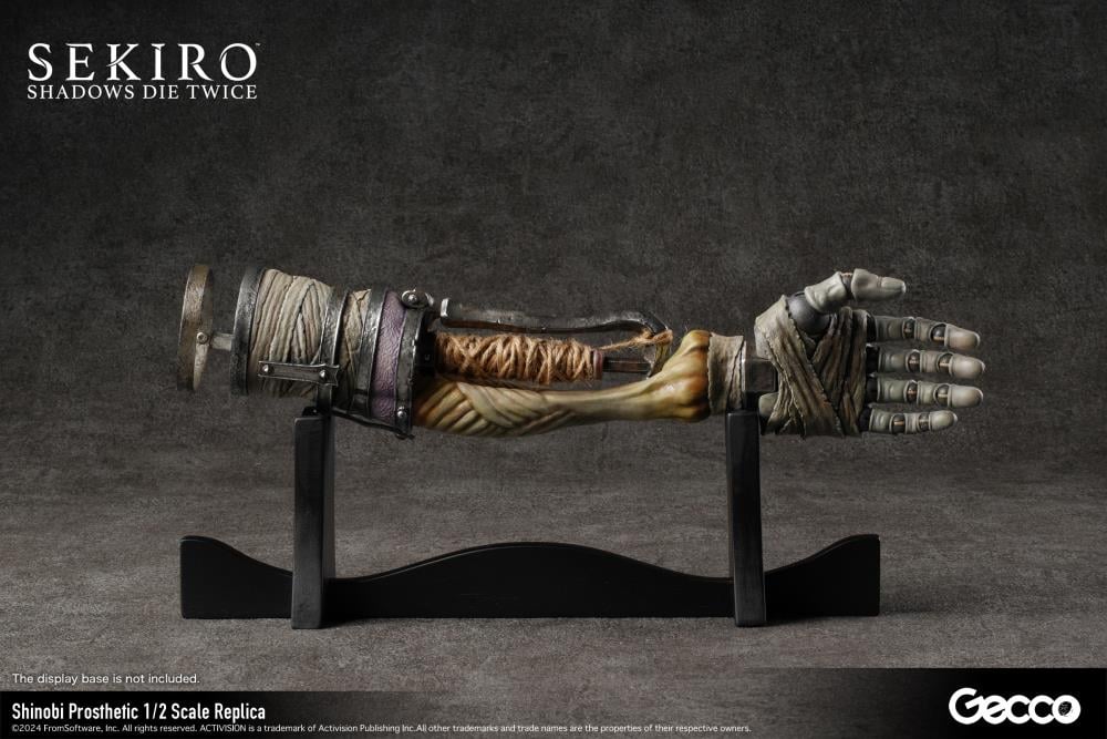 Sekiro: Shadows Die Twice Shinobi Prosthetic 1/2 Scale Replica Gallery Image 3