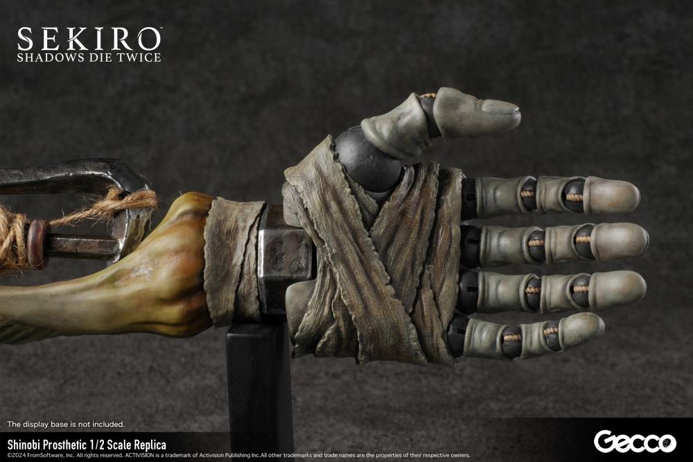 Sekiro: Shadows Die Twice Shinobi Prosthetic 1/2 Scale Replica Gallery Image 23