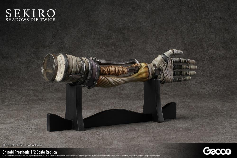 Sekiro: Shadows Die Twice Shinobi Prosthetic 1/2 Scale Replica Gallery Image 8