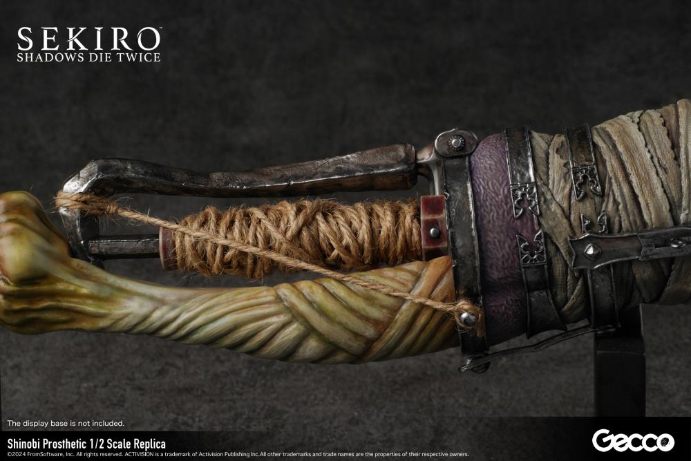 Sekiro: Shadows Die Twice Shinobi Prosthetic 1/2 Scale Replica Gallery Image 20