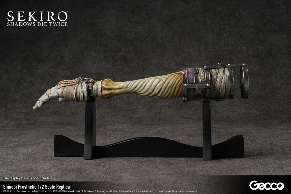 Sekiro: Shadows Die Twice Shinobi Prosthetic 1/2 Scale Replica Gallery Image 11