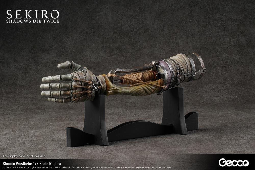 Sekiro: Shadows Die Twice Shinobi Prosthetic 1/2 Scale Replica Gallery Image 5