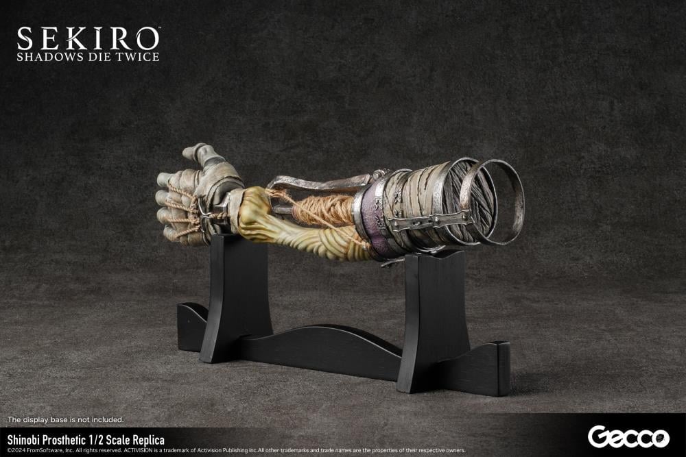 Sekiro: Shadows Die Twice Shinobi Prosthetic 1/2 Scale Replica Gallery Image 7