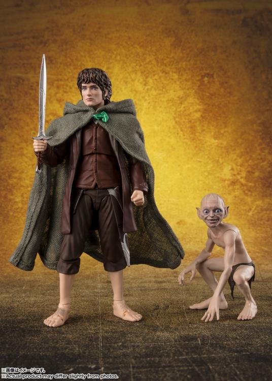 The Lord of the Rings: The Fellowship of the Ring S.H.Figuarts Frodo Baggins & Gollum Action Figure Set Gallery Image 3