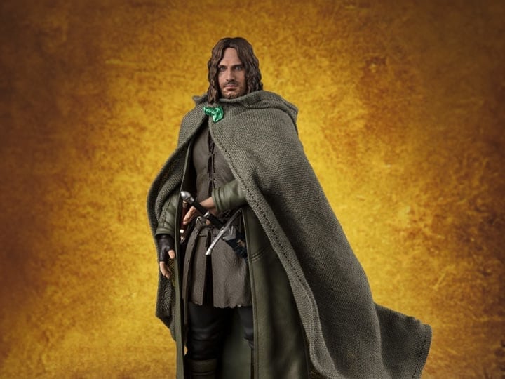 The Lord of the Rings: The Fellowship of the Ring S.H.Figuarts Aragorn Action Figure Gallery Image 1