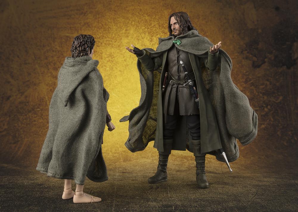 The Lord of the Rings: The Fellowship of the Ring S.H.Figuarts Aragorn Action Figure Gallery Image 8