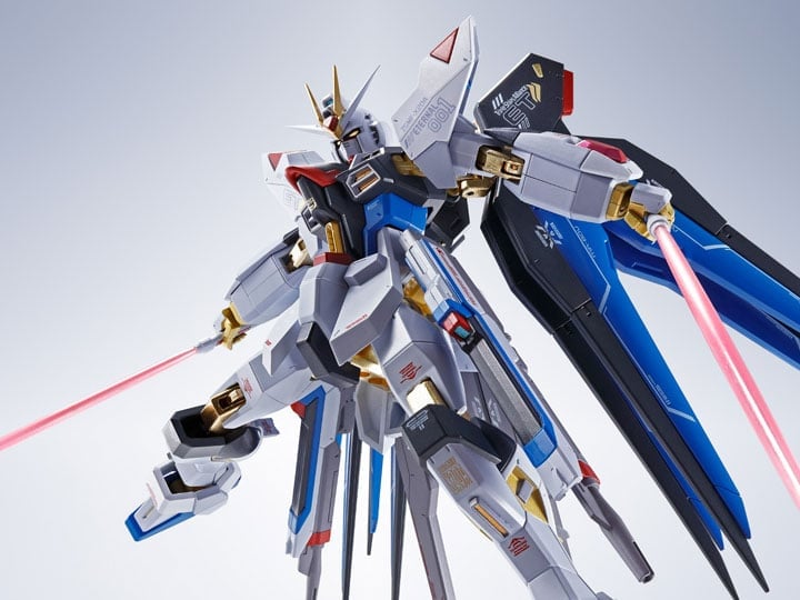 Mobile Suit Gundam SEED Destiny Metal Robot Spirits Strike Freedom