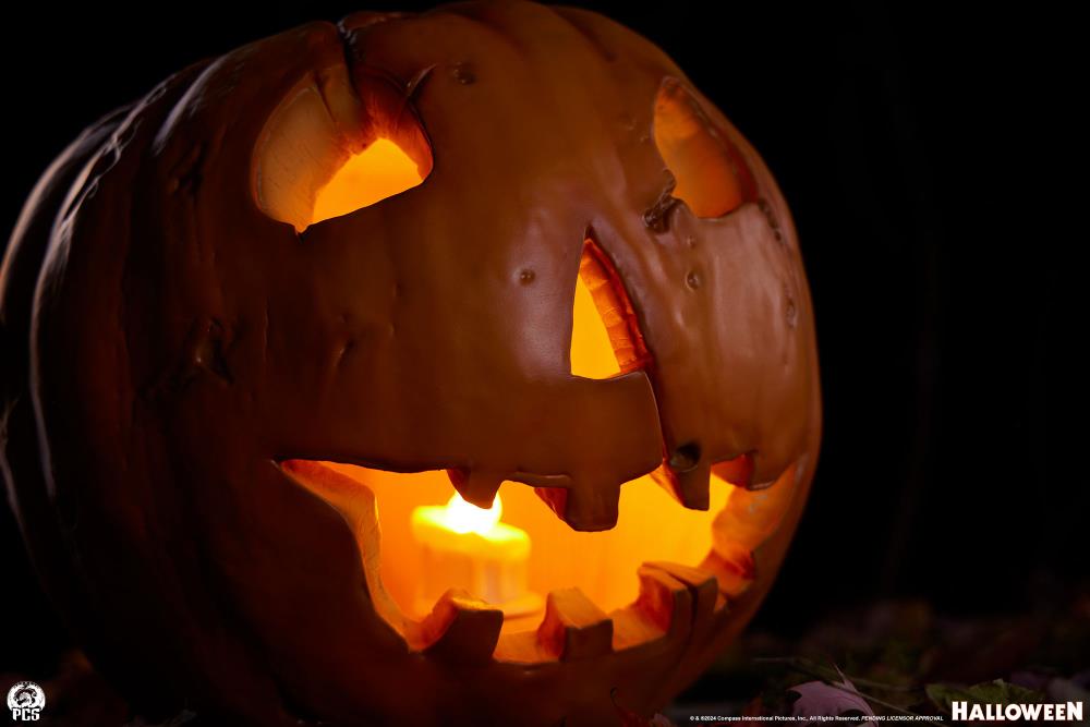 Halloween Jack-O-Lantern 1/1 Scale Foam Replica Gallery Image 8