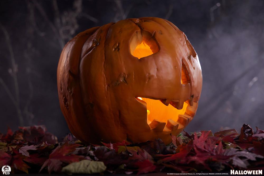 Halloween Jack-O-Lantern 1/1 Scale Foam Replica Gallery Image 6