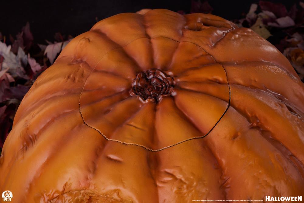 Halloween Jack-O-Lantern 1/1 Scale Foam Replica Gallery Image 11