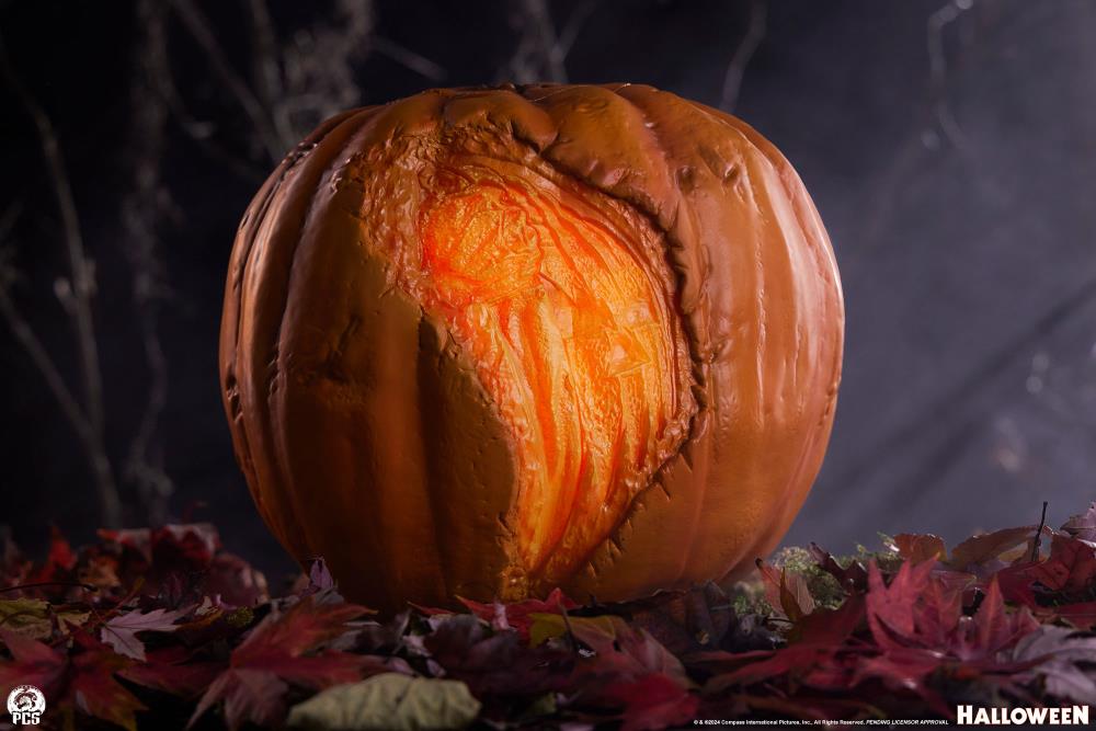 Halloween Jack-O-Lantern 1/1 Scale Foam Replica Gallery Image 7