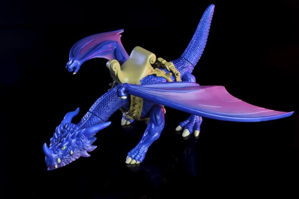 Legends of Dragonore Pyrant, Lord of Desolation Deluxe Action Figure Gallery Image 7