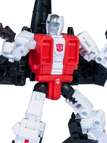 Transformers: Age of the Primes Deluxe Class Aerialbot Air Raid Action Figure Gallery Image 2