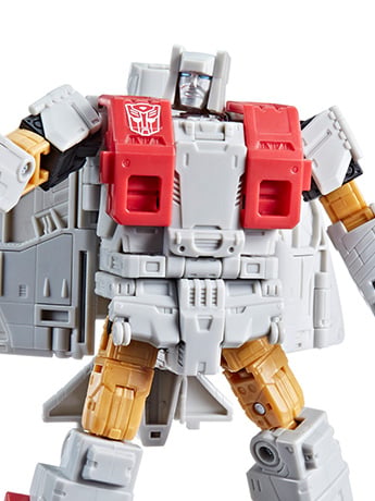 Transformers: Age of the Primes Commander Class Aerialbot Silverbolt Action Figure Gallery Image 2