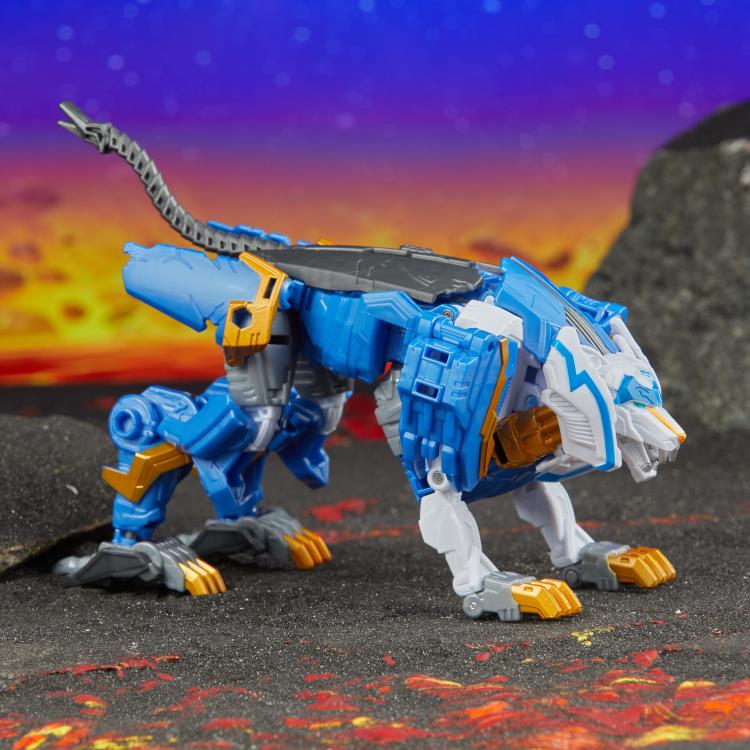 Transformers: Legacy United Star Raider Thundertron, Star Raider Nightstrike, & Infernac Universe Calcitron Exclusive Action Figure Set Gallery Image 17
