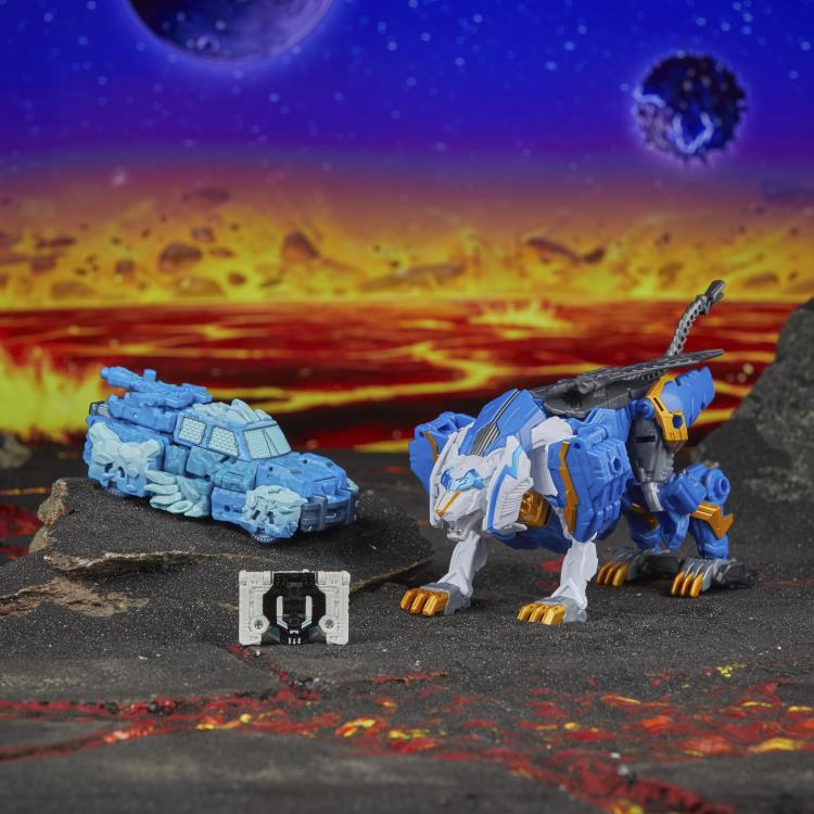 Transformers: Legacy United Star Raider Thundertron, Star Raider Nightstrike, & Infernac Universe Calcitron Exclusive Action Figure Set Gallery Image 4