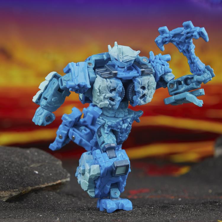 Transformers: Legacy United Star Raider Thundertron, Star Raider Nightstrike, & Infernac Universe Calcitron Exclusive Action Figure Set Gallery Image 6