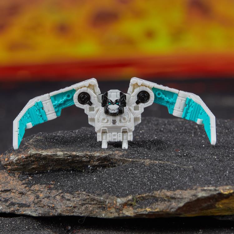 Transformers: Legacy United Star Raider Thundertron, Star Raider Nightstrike, & Infernac Universe Calcitron Exclusive Action Figure Set Gallery Image 18