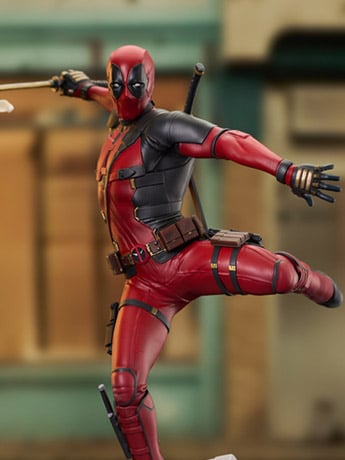 Diamond Select Toys Deadpool スタチューフィギュア Amazon.com: Marvel Premier Collection: Deadpool (Movie Version