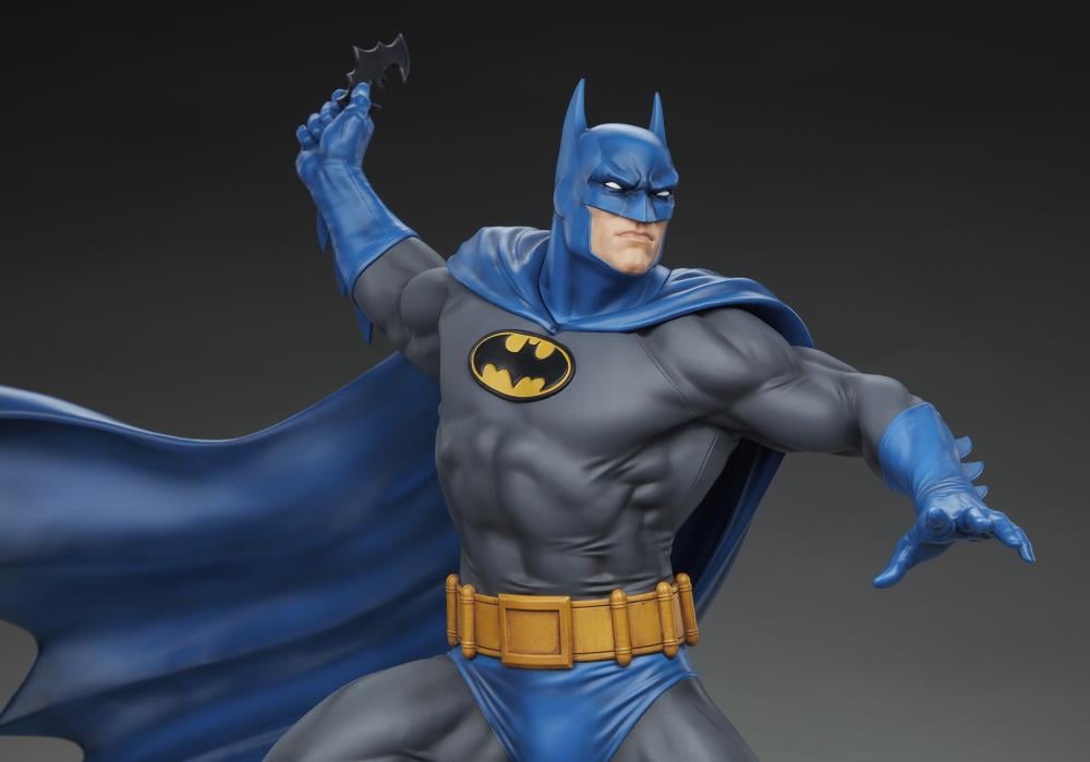 DC Comics Batman Retro Edition 1/6 Scale Maquette Gallery Image 11