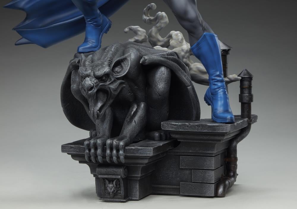 DC Comics Batman Retro Edition 1/6 Scale Maquette Gallery Image 13