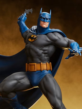DC Comics Batman Retro Edition 1/6 Scale Maquette Gallery Image 2