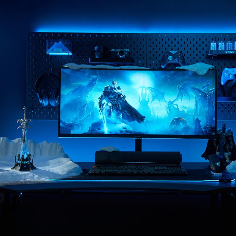 World of Warcraft 20th Anniversary Frostmourne Replica Gallery Image 9