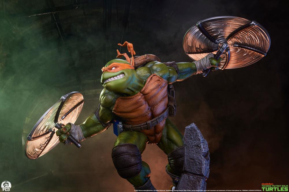Teenage Mutant Ninja Turtles Legends Michelangelo Deluxe 1/3 Scale Limited Edition Statue Gallery Image 7