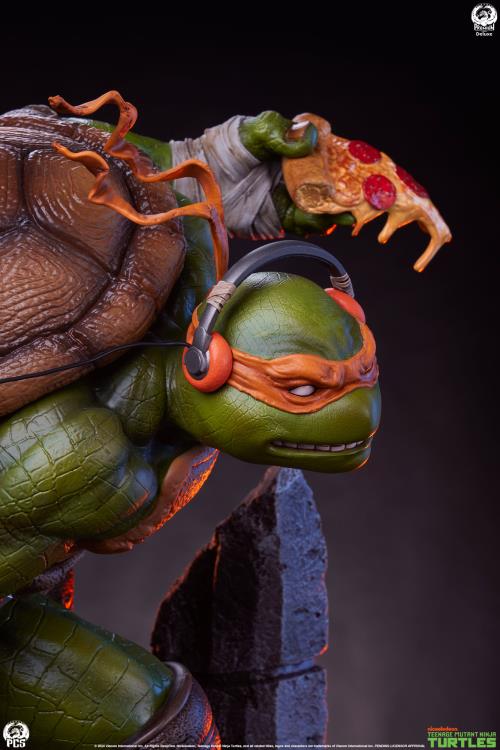 Teenage Mutant Ninja Turtles Legends Michelangelo Deluxe 1/3 Scale Limited Edition Statue Gallery Image 39